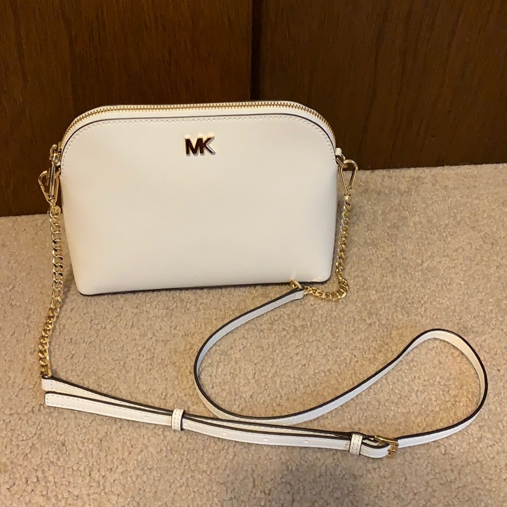 FINAL PRICE!!! Michael Kors crossbody purse